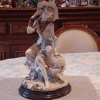 Sculptuur Guiseppe Armani in albast 30 cm h 2.5 kg getekend, Antiquités & Art, Art | Sculptures & Bois, Enlèvement