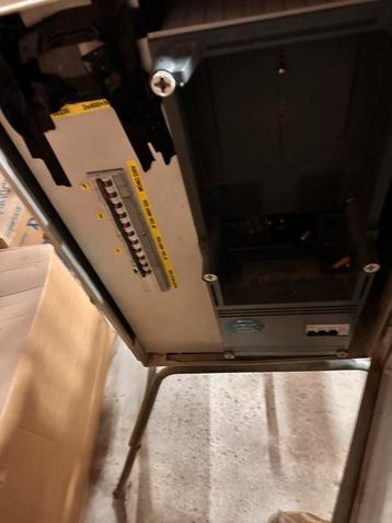 Werfkast met 25D60, Enlèvement, Utilisé