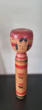 Mooie Sakunami Kokeshi van Hiraga Mayo (ca. 1978), Verzenden