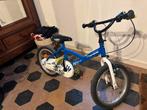 Velo bleu police 16 pouces qvec casques, Vélos & Vélomoteurs, Vélos | Vélos pour enfant, Enlèvement, Utilisé, 16 à 20 pouces