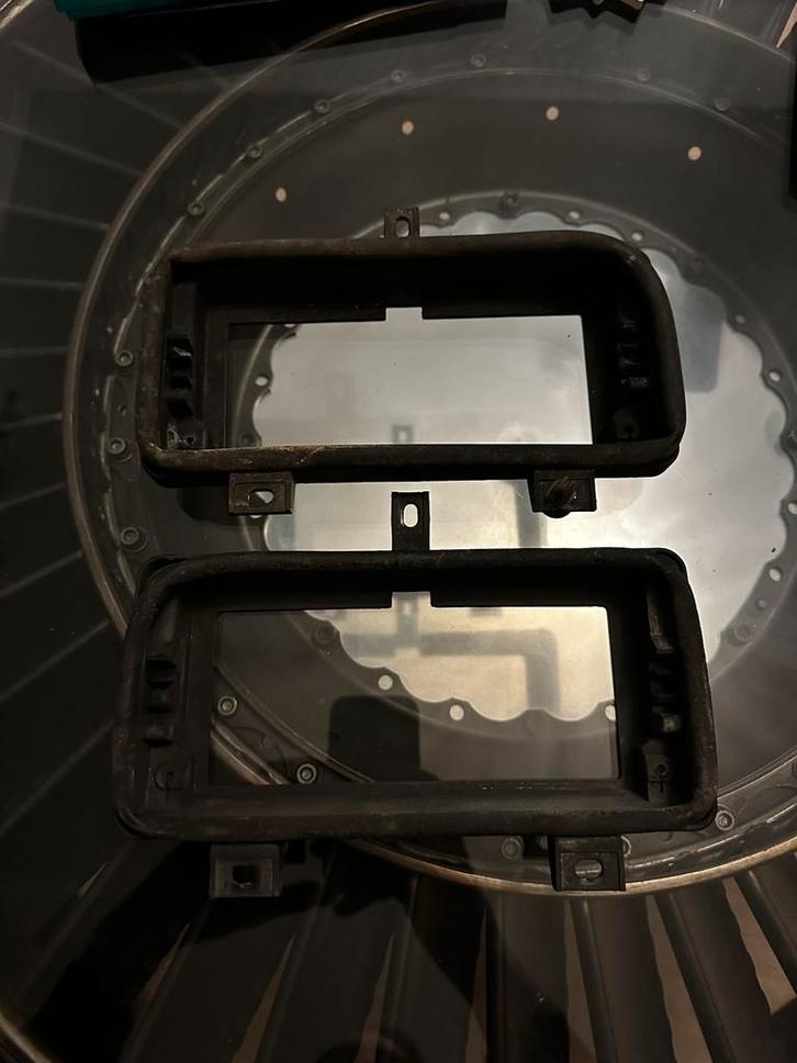 Supports pare choc antibrouillards bmw e30, Autos : Pièces & Accessoires, Éclairage, BMW, Enlèvement ou Envoi