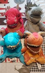 Lot de 4 peluches marionnettes dinosaures, Ophalen, Zo goed als nieuw