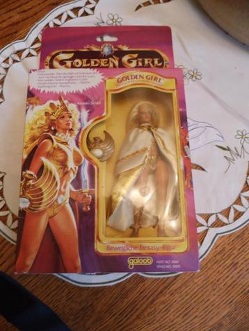 poupées Golden Girl et Dragon queen vintage
