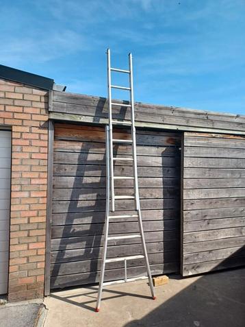 Ladder solide alu 2x8tr uitschuifbaar 4.50L open staan p110e beschikbaar voor biedingen
