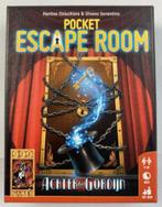 Escape Room Pocket Achter Het Gordijn Spel Compleet 999 Game, Hobby en Vrije tijd, Verzenden, Zo goed als nieuw