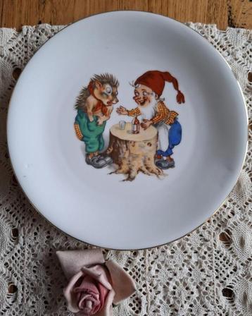 Vintage kinderbordje met kabouter en egel, Bavaria beschikbaar voor biedingen