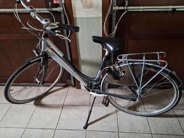 Batavus  grijs metallic  damesfiets beschikbaar voor biedingen