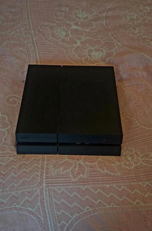 Playstation 4 in goede staat, Games en Spelcomputers, Spelcomputers | Sony PlayStation 4, Gebruikt, Original, 500 GB, Met 2 controllers