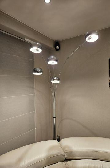 vintage woonkamer lamp beschikbaar voor biedingen