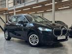BMW 218i Active Tourer - Carplay/Autopark/Camera/Btw, Auto's, BMW, Stof, Zwart, 2 Reeks Active Tourer, Bedrijf