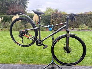 Hybride fiets RIVERSIDE 900 GREY ORANGE 2020 Maat S beschikbaar voor biedingen