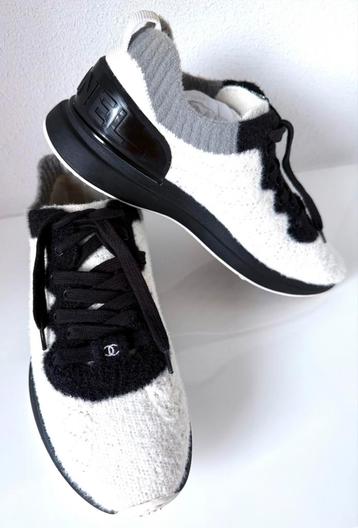 CHANEL KNIT SNEAKERS, I G35199, (NEW €1.400) ORIGINEEL💖💖💖 beschikbaar voor biedingen