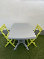 Tuintafel en 2 stoelen /Balkon/Terras set: tafel, 2 stoelen, Tuin en Terras, Kunststof, Gebruikt, Eettafel, Tuinset