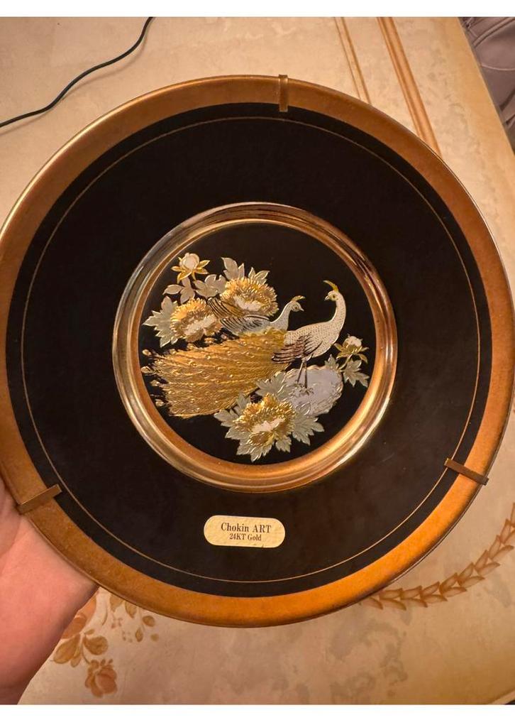 Japanse Chokin Art wandplaat met pauwen – 24K goudinleg, Antiek en Kunst, Antiek | Wandborden en Tegels, Ophalen