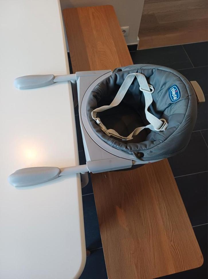 CHICCO 360 tafelzitje, Kinderen en Baby's, Kinderstoelen, Zo goed als nieuw, Hangstoel, Gordel(s), Ophalen of Verzenden