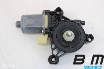 Raammotor linksvoor Audi A3 8V 5Q0959802B beschikbaar voor biedingen