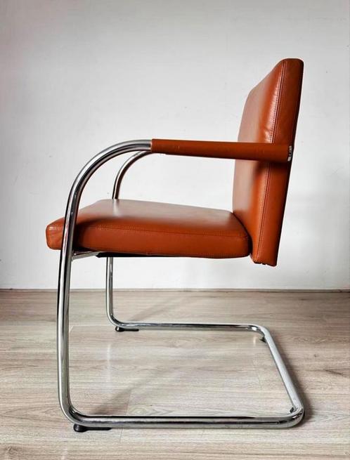 Set of 6 Vitra Visasoft Chairs in Brown Leather, Huis en Inrichting, Zetels | Complete zithoeken, Gebruikt, Leer, Metaal, Ophalen