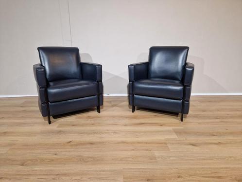 2 fauteuils Gm - Bleu et noir - Cuir - Bois - Design, Maison & Meubles, Chaises, Comme neuf, Deux, Bois, Cuir, Bleu, Enlèvement ou Envoi