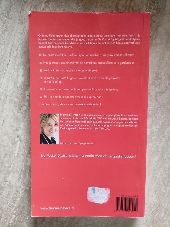 De pocket stylist - Kendall Farr., Boeken, Mode, Zo goed als nieuw, Mode algemeen, Ophalen