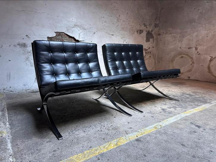 Set Barcelona Chairs Knoll – Zwart Leer – Jaren ’90, Huis en Inrichting, Fauteuils, Zo goed als nieuw, Leer, 50 tot 75 cm, 75 tot 100 cm