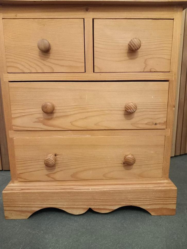 Petite commode / Table de nuit, Huis en Inrichting, Kasten | Ladekasten, Gebruikt, Ophalen