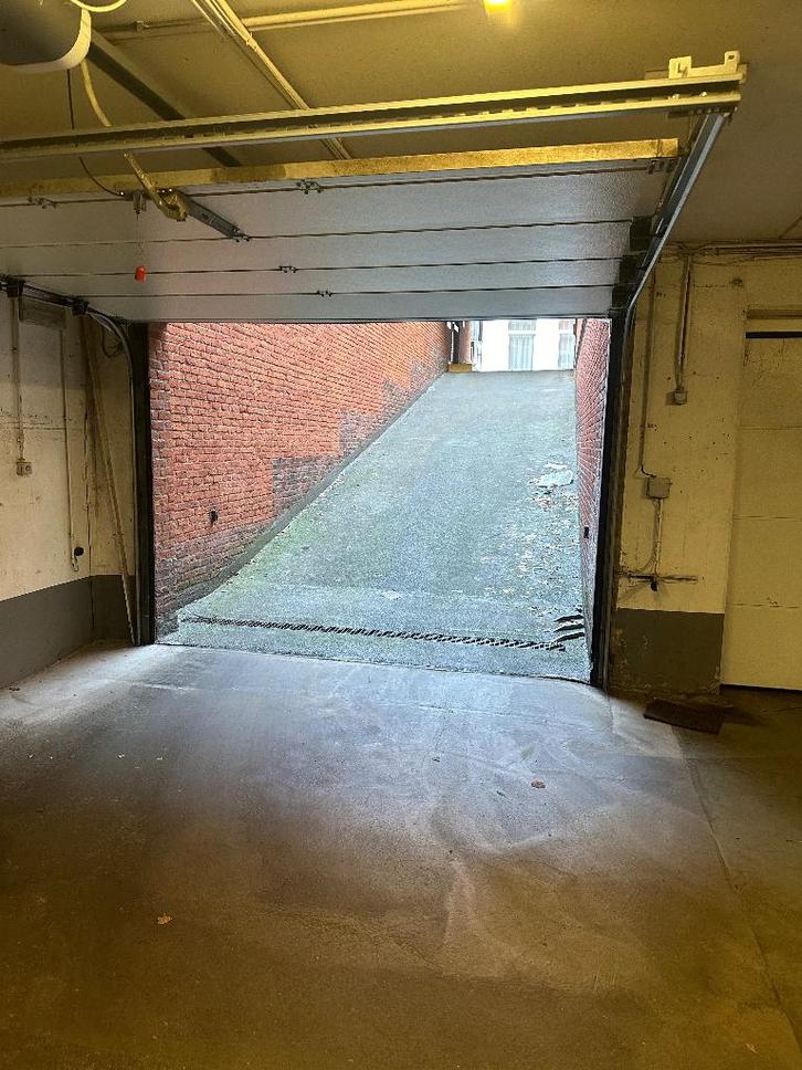 Afgesloten garagebox te koop centrum Leuven, Autos : Divers, Garages