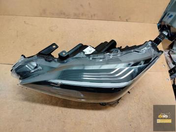 Toyota Yaris Cross Volledig Led SG H3 linkerlamp beschikbaar voor biedingen