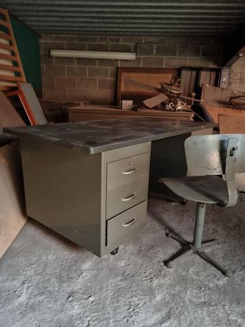 Mobilier de bureau vintage années ‘60/70.