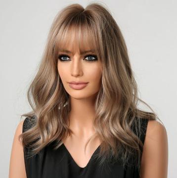 Pruik schouderlang haar met natuurlijke slag Dania beschikbaar voor biedingen