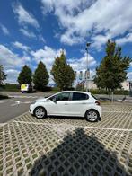 Peugeot 208 Signature 2019, Voorwielaandrijving, Stof, 1199 cc, Wit
