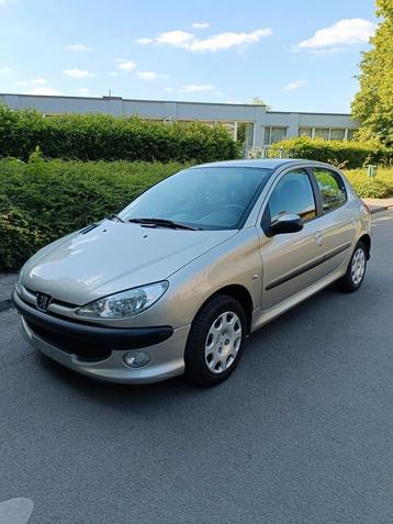 Peugeot 206 1.4 benzine 88 000km AIRCO beschikbaar voor biedingen