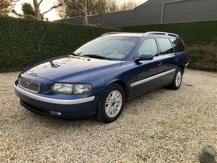 volvo v70 automatic D5 (motor probleem), Auto's, Volvo, Bedrijf, Te koop, V70, Diesel, Break, 5 deurs, Automaat, Blauw, Beige