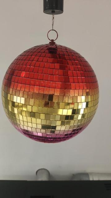 Boule à facettes disco beschikbaar voor biedingen