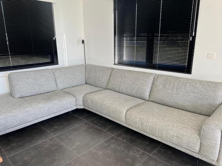 Hoeksalon Natuzzi Editions (2021), in zeer mooie staat!, Huis en Inrichting, Zetels | Complete zithoeken, Zo goed als nieuw, Stof