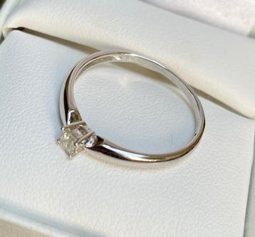 Sterling Silver Diamond Solitaire Ring 18.95mm size 59