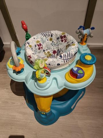 Activiteitentafel baby beschikbaar voor biedingen