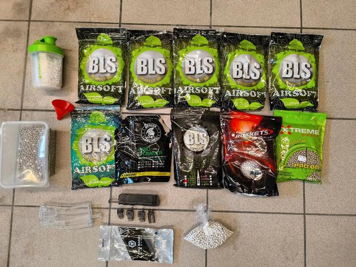 Airsoft toebehoren en nog veel meer, Sports & Fitness, Accessoires de sport de tir, Comme neuf, Enlèvement