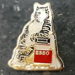 Vintage pin Esso tijger, Verzamelen, Speldjes, Pins en Buttons, Merk, Ophalen of Verzenden, Speldje of Pin, Zo goed als nieuw