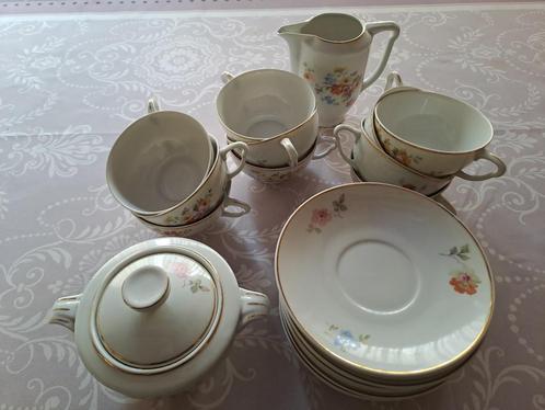 Theeservies: Cmielow en De Fuisseaux, Antiek en Kunst, Antiek | Servies los, Ophalen