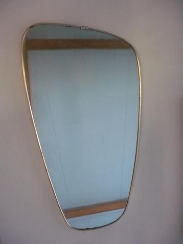 Knappe vintage asymmetrische spiegel fifties beschikbaar voor biedingen