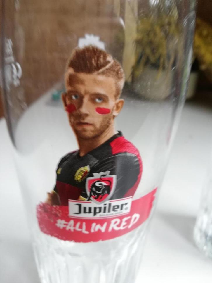 DIABLES ROUGES 6 VERRES À BIÈRE, Collections, Verres & Petits Verres, Comme neuf, Verre à bière, Enlèvement