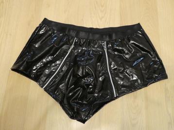 Short Lak PVC Zwart Rits beschikbaar voor biedingen