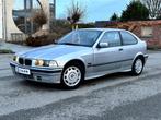 BMW 316i 1994 Oldtimer - Slechts 117.506 km Benzine - 115pk, Auto's, BMW, Te koop, Zilver of Grijs, Benzine, Stof