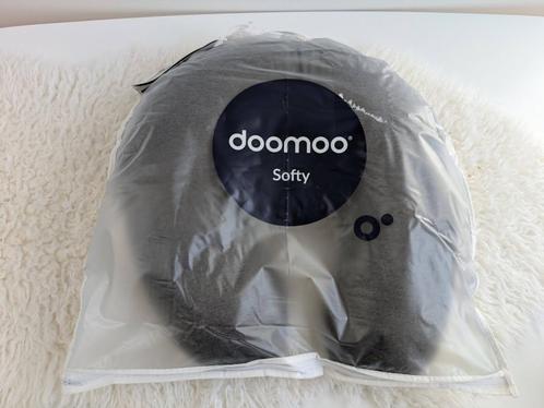 Voedingskussen Doomoo Softy, Kinderen en Baby's, Kinderspulletjes, Zo goed als nieuw, Ophalen