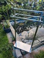 Dubbele handdoekhouder op chromen standaard H.87cmx43x19cm., Zo goed als nieuw