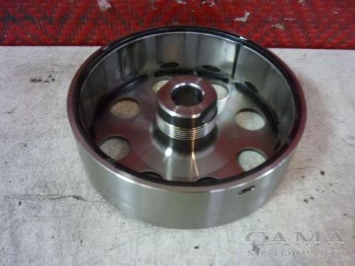 VLIEGWIEL Suzuki GSX R 750 2000-2003 (GSXR750 K1 / K2 / K3), Motoren, Onderdelen | Suzuki, Gebruikt