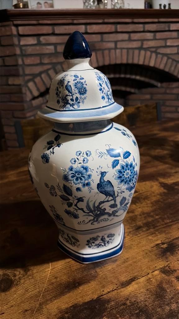 aardewerken kruik met deksel uit Delft, hoogte 34 tot 35 cm, Antiek en Kunst, Antiek | Vazen, Ophalen of Verzenden