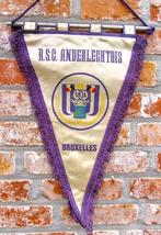 RSC Anderlecht 1970s sublieme vintage voetbal vaandel, Ophalen of Verzenden, Zo goed als nieuw, Spel