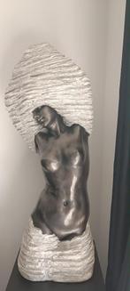 Beeld naakte vrouw gips, Ophalen