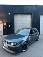 VW golf 4 1.4 ZO MEENEMEN, Auto's, Voorwielaandrijving, 4 cilinders, Panoramadak, Stadsauto